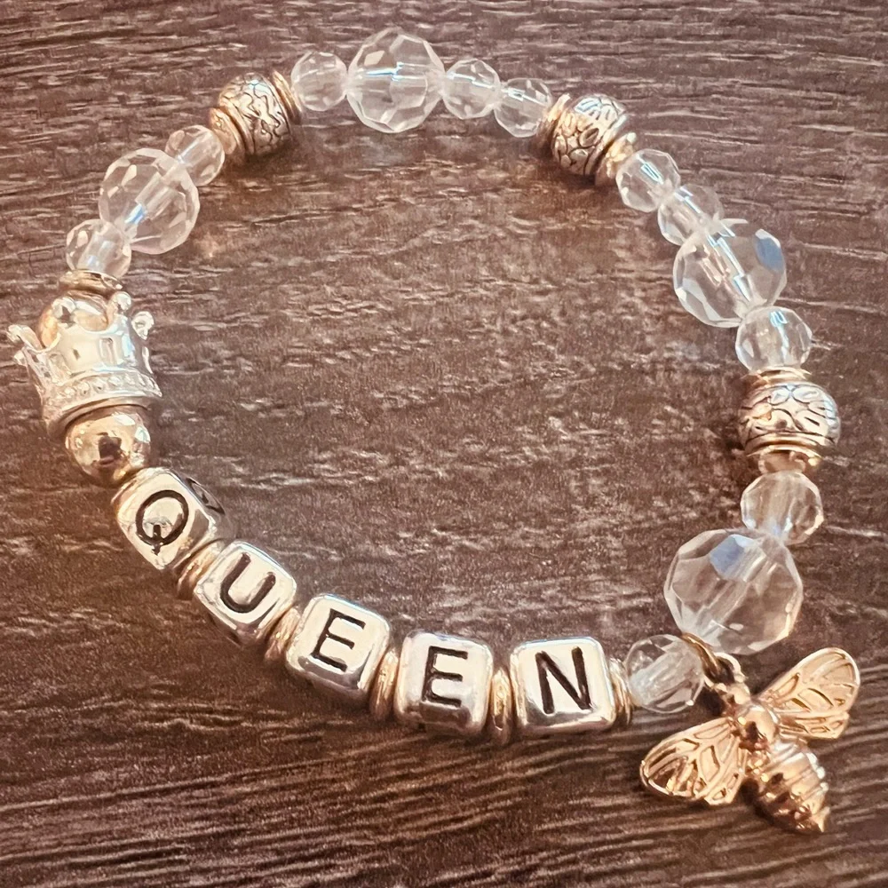 đAvon bracelets - Picture 9 of 10